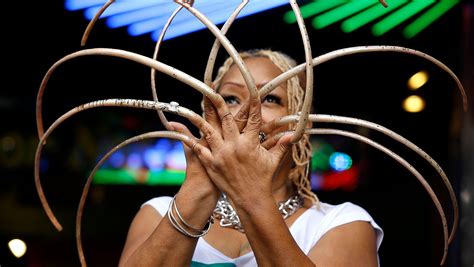 Ayanna Williams from Houston, Texas, broke the World Record for the longest fingernails on a pair of hands (female) in 2017, when her impressive nails measured nearly 19 feet long. Before getting ...